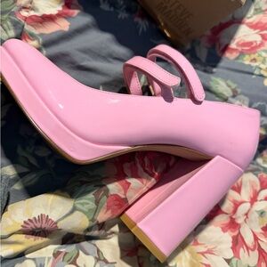 Steve Madden Pink Mary Jane Platform Pumps